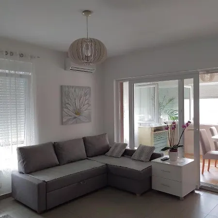 With Parking Space - Diklo, - 14846 *