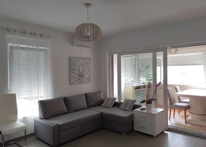 With Parking Space - Diklo, - 14846 *